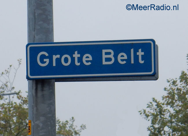 Botsing zorgt voor chaos op Hoofddorps kruispunt