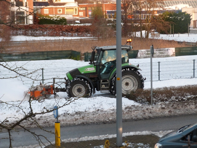 Haarlemmermeerse boeren helpen bij sneeuwruimen