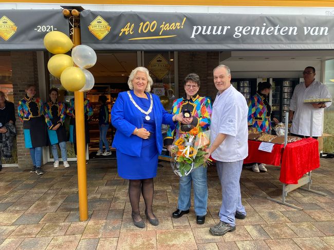 Bakkerij Gorthuis onderscheiden met de gemeentelijke legpenning