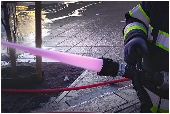 Roze water bij de brandweer