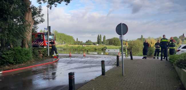 Woningen en bedrijven in Cruquius zonder water door leidingbreuk