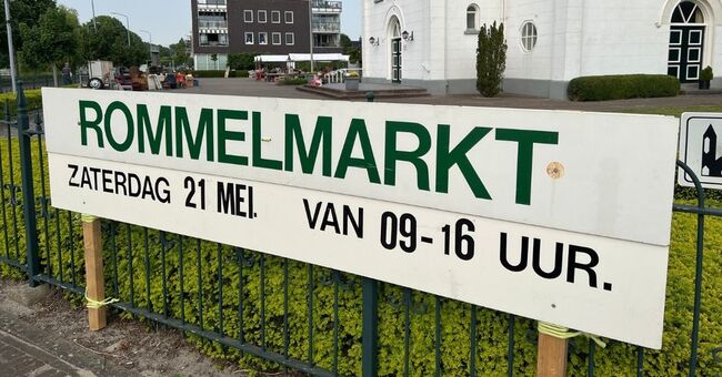 Rommelmarkt voor renovatie Witte Kerk