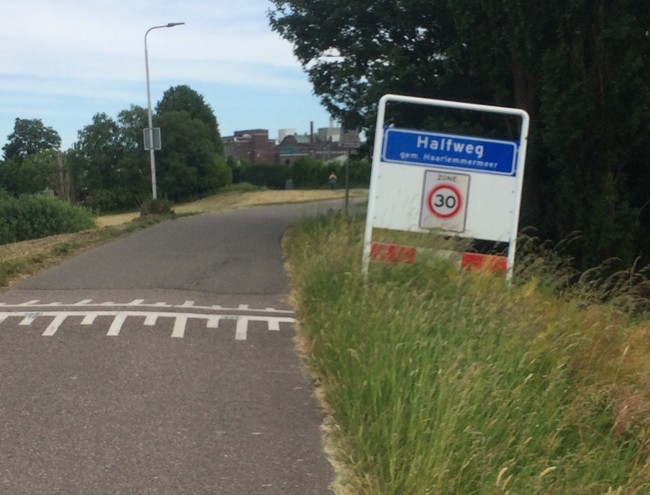 Publiek neemt kennis van renovatieplannen Brug Halfweg