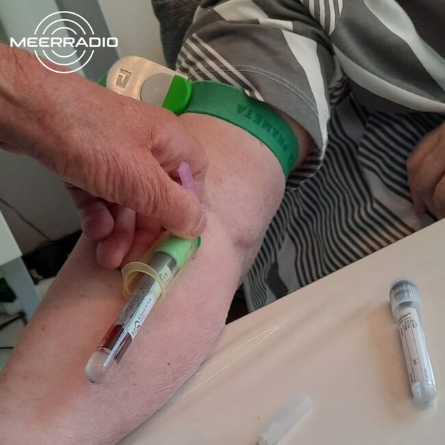 Zorgelijk lange wachttijden voor bloedprikken