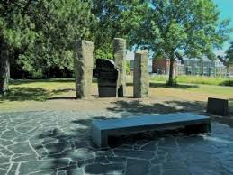 Herdenking bij slavernijmonument Hoofddorp