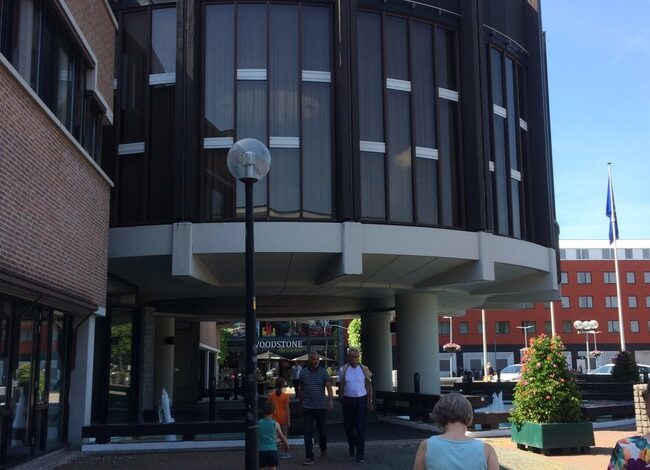 Raad debatteert over nieuwbouw gemeentehuis