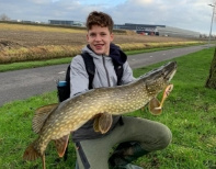 Jesper uit Nieuw-Vennep vangt supersnoek