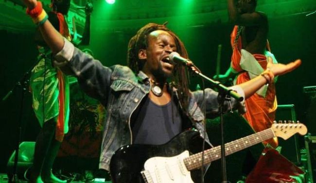 Jampara & The Bata Lion in Duycker