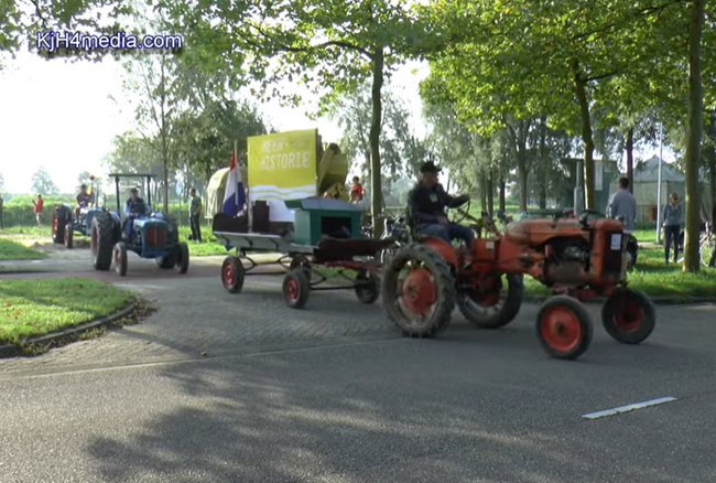 Brullende tractoren door Haarlemmermeer