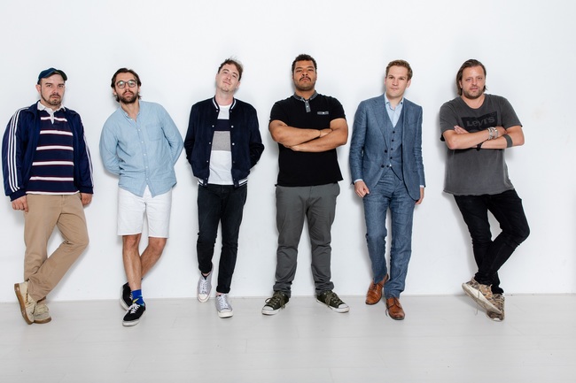 Knock Out Comedy Crew met Arie Koomen naar Duycker