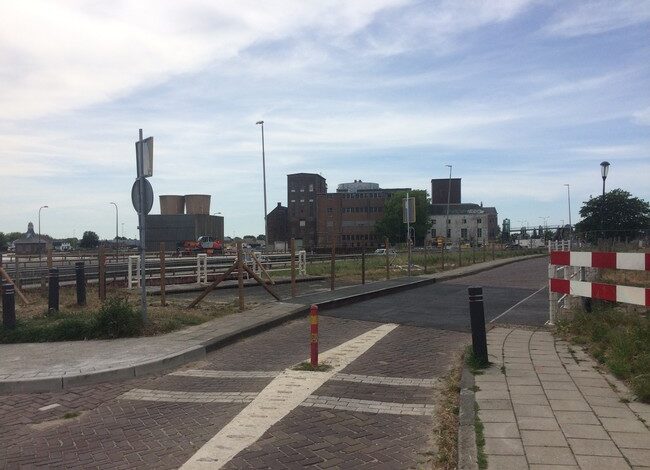 Nieuwe brug N200 Halfweg open voor autoverkeer