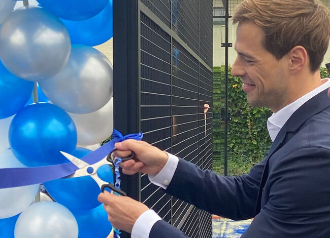 Wethouder opent padelbanen tennisvereniging