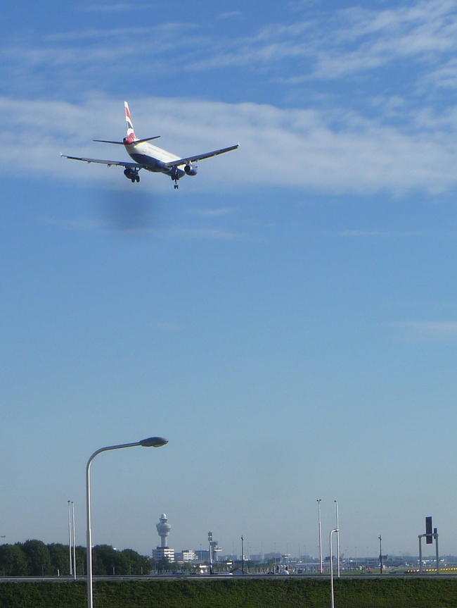 Vliegverkeer en hinder Schiphol nemen weer toe