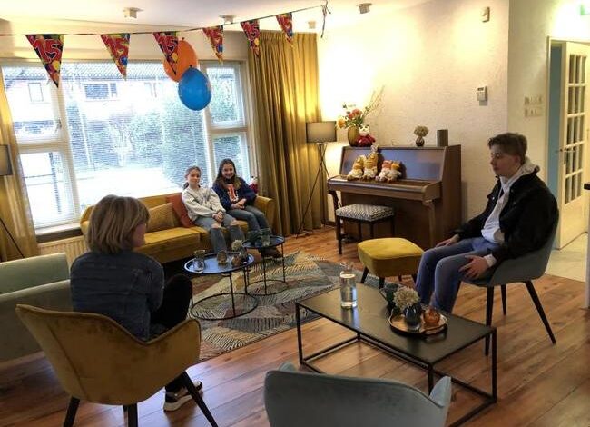 Kinderburgemeester op bezoek bij Adamas Inloophuis