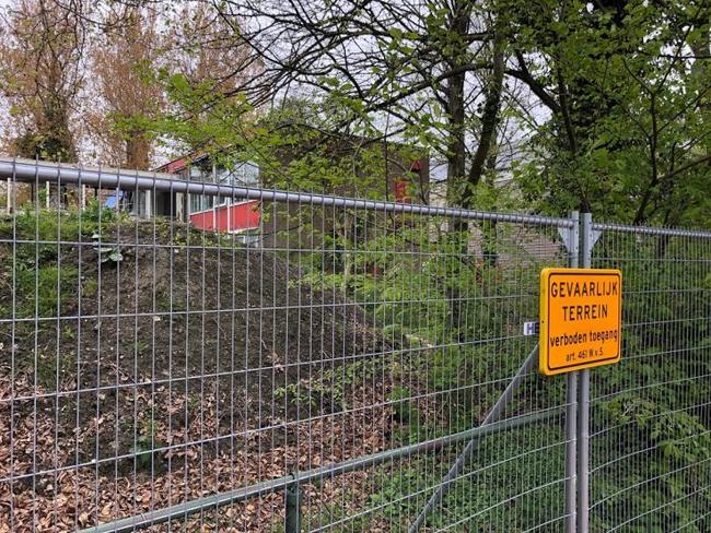 Sloop stilgelegd na vondst van asbest