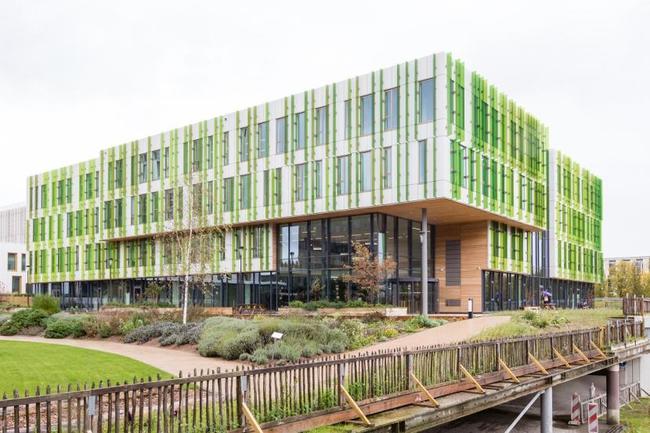 L’Oréal binnen Hoofddorp verhuisd
