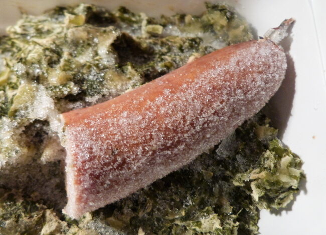 Mogelijk metaal in rookworst Dirk en DekaMarkt