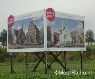 Wethouder Nobel luidt bouwfase Tudorpark in