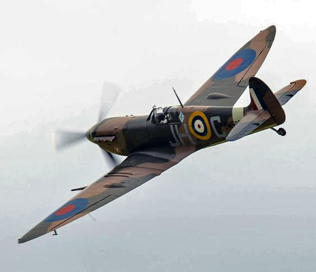Spitfire dag bij CRASH museum