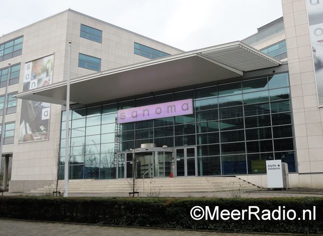 Sanoma gaat zich richten op schoolboeken