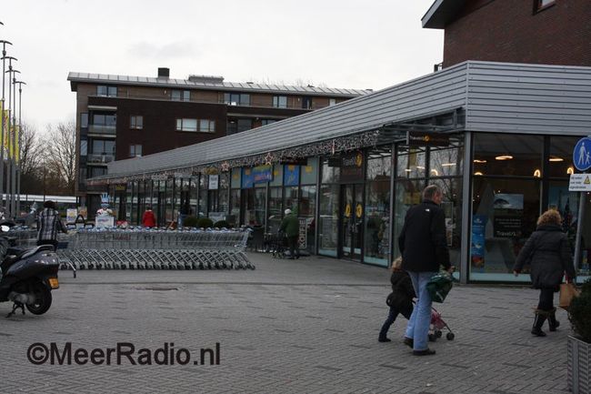 Braderie bij Winkelcentrum Getsewoud in Nieuw-Vennep
