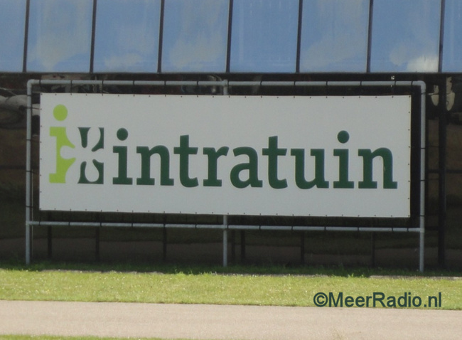 Auto te water nabij Cruquius Plaza