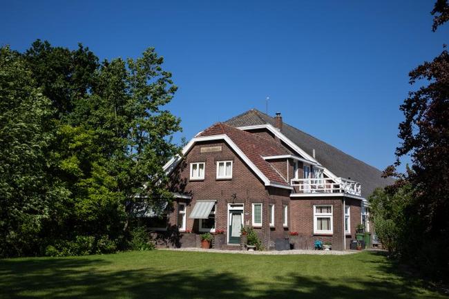 Beelden expositie op Landgoed Kleine Vennep