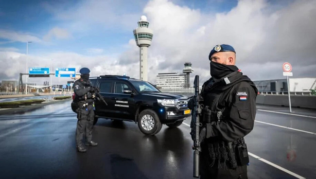 Man met vuurwapen aangehouden