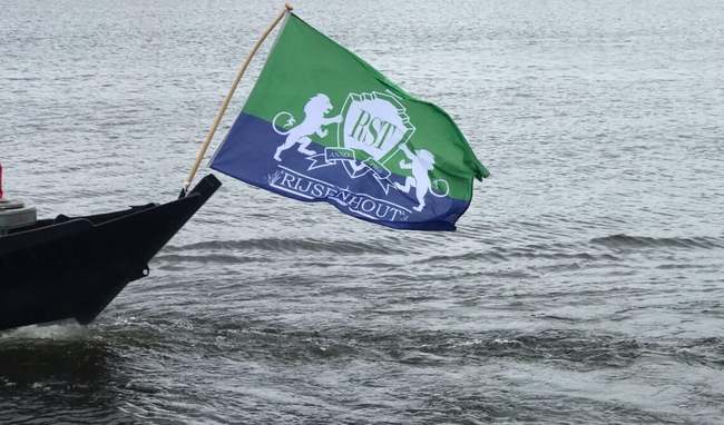 Een eigen vlag voor Rijsenhout