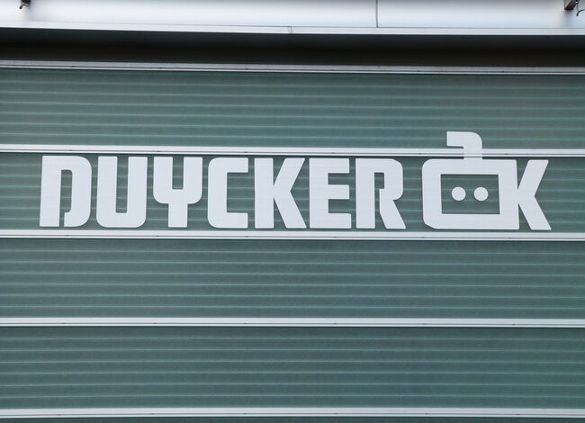 Hans Dulfer 80 jaar en speelt in Duycker