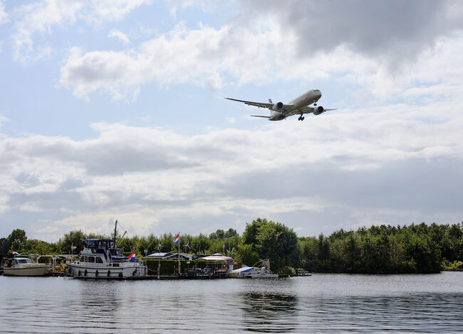 75 Schipholmedewerkers krijgen vast contract