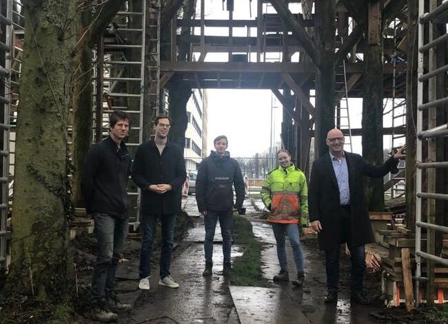 Wethouders bezoeken bouw Gerritshoeve