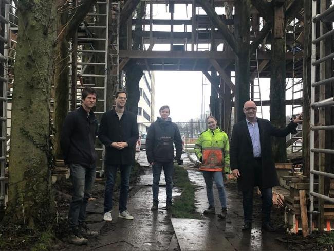 Wethouders bezoeken bouw Gerritshoeve