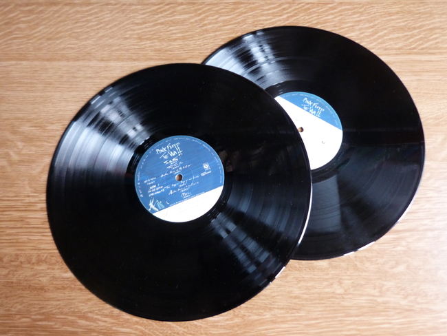 Vinyl DJ’s draaien ouderwetse plaatjes in centrum Hoofddorp