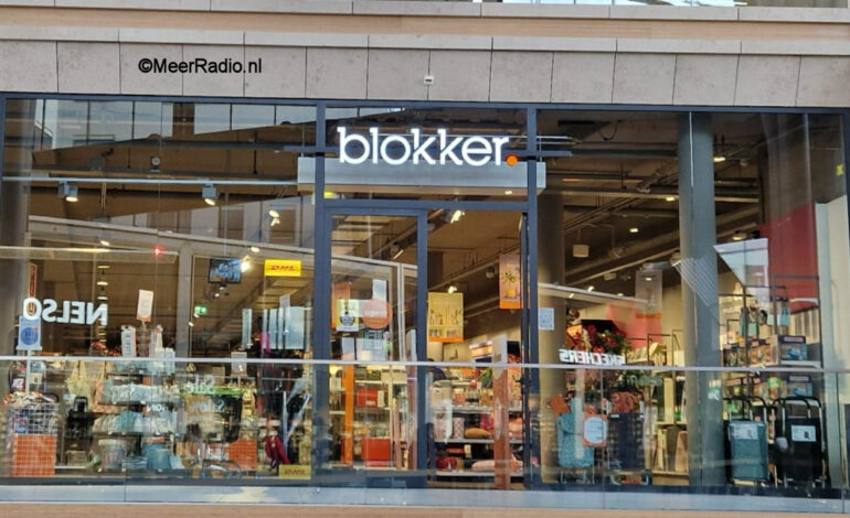 Verlieslijdend Blokker in verkoop 