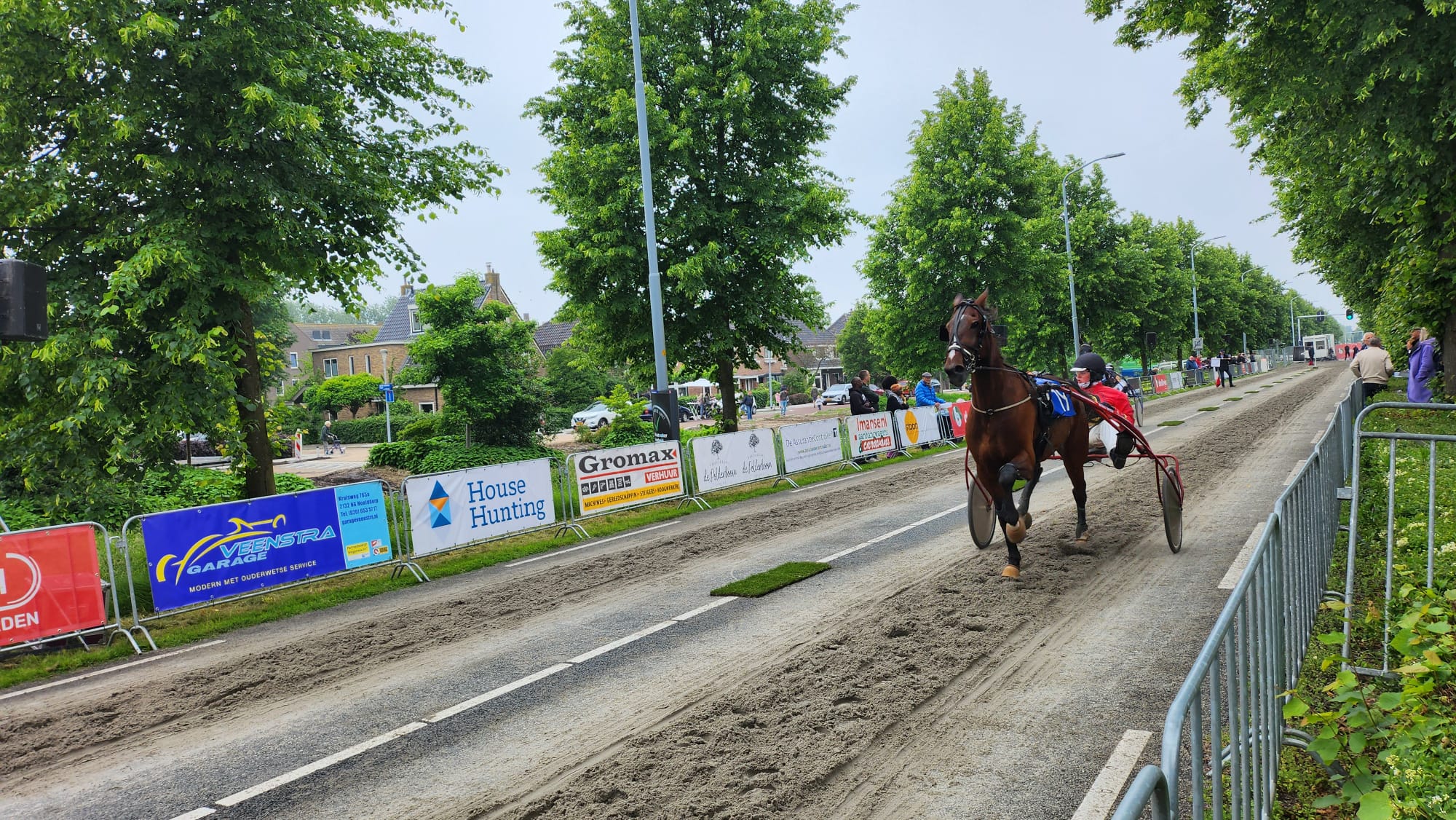 Kanshebber wint kortebaandraverij in Hoofddorp