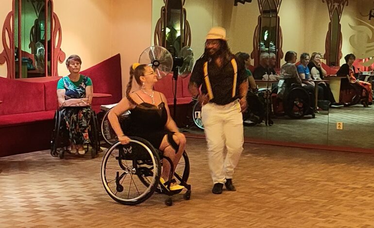 Jaarlijkse danstest van Walking Wheels