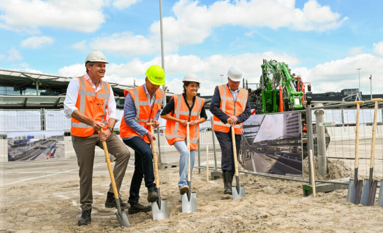 Grote verbouwing busstation Schiphol van start