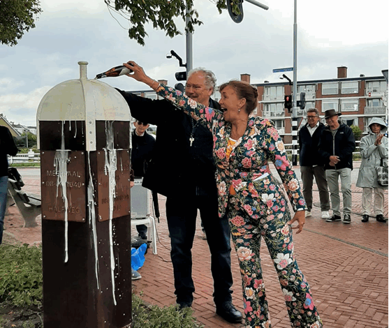 Herinneringspaal officieel onthuld