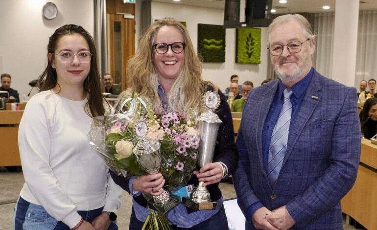 Sophie van de Meeberg verkozen tot Politicus van het Jaar 2025