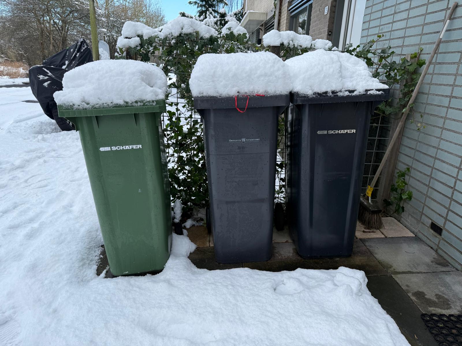 Geen afvalinzameling in de streek door winterse omstandigheden