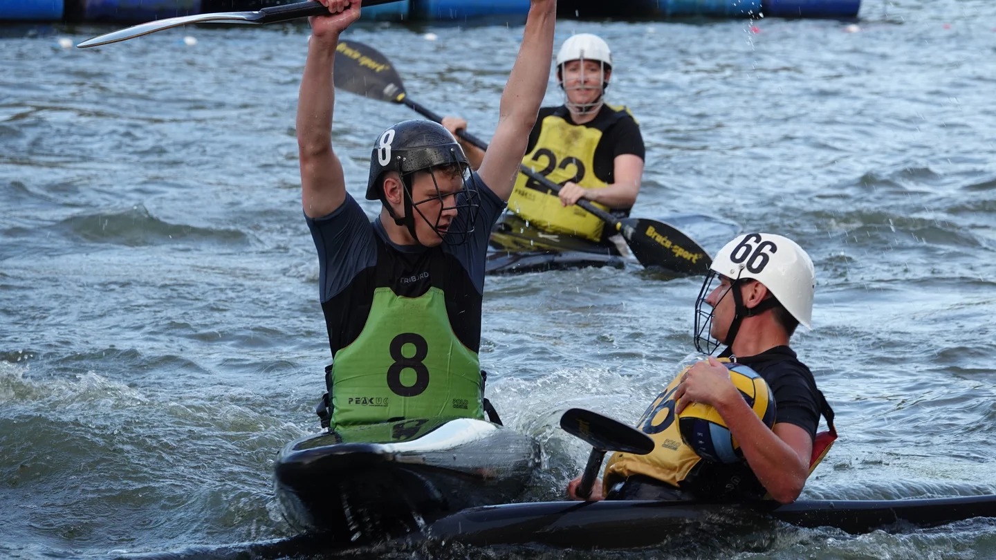 Hoofddorper Desley Aelbers geselecteerd voor WK kanopolo