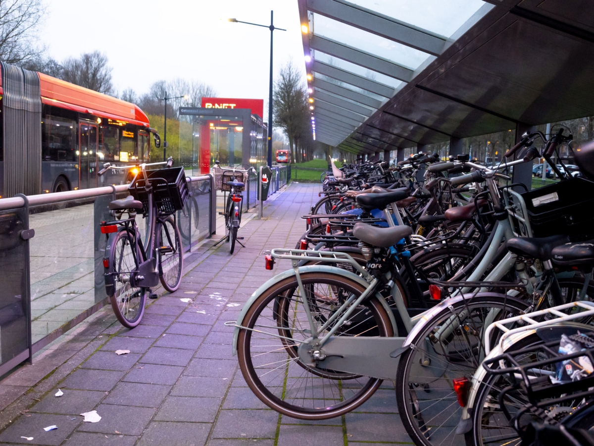 Fietser mishandeld door jonge maaltijdbezorger in Nieuw-Vennep