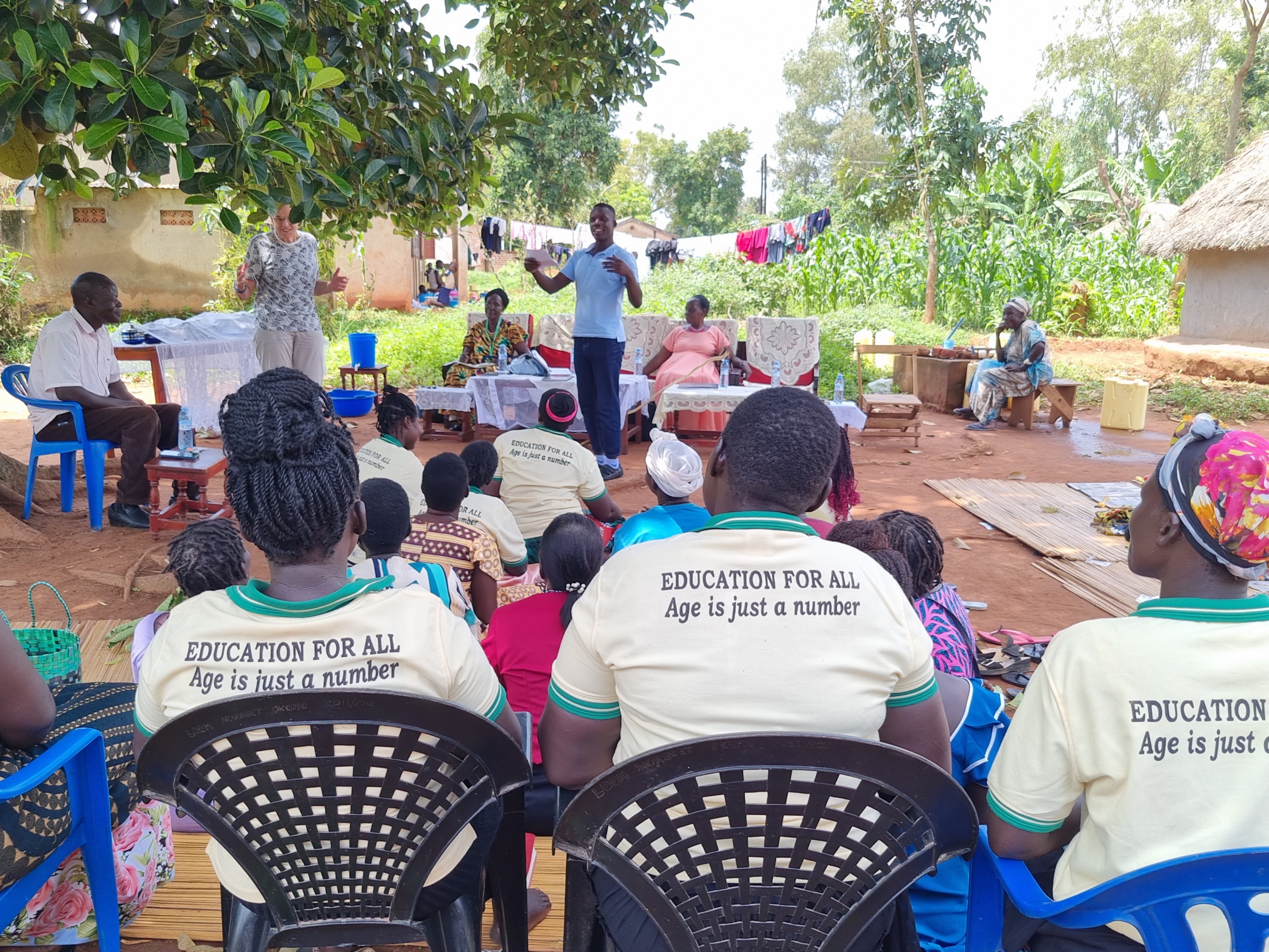Hoofddorp zet zich in voor vrouwen in Noord-Oeganda: “We moeten hier met elkaar wat mee”