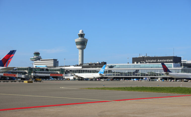 Grootschalige verbouwing Lounge 3 Schiphol