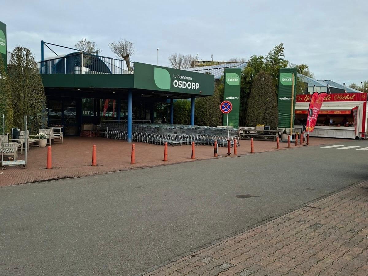 Eigenaresse Tuincentrum Osdorp bevestigt gesprekken met Haarlemmermeer, maar benadrukt dat verhuizin