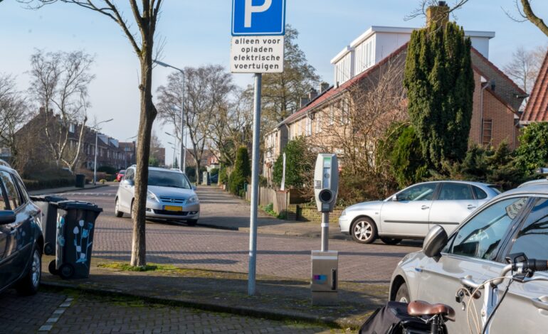 Energieloket waarschuwt voor langere wachttijd stroomaansluiting