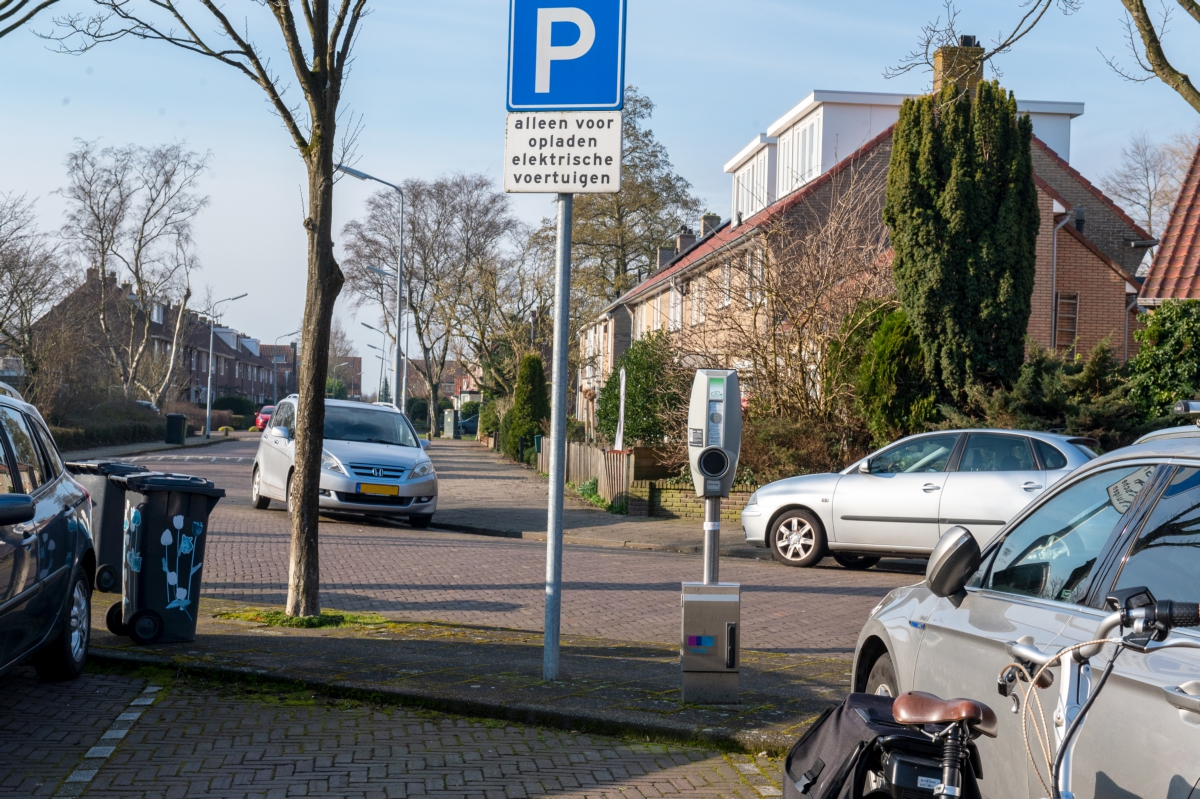 Energieloket waarschuwt voor langere wachttijd stroomaansluiting