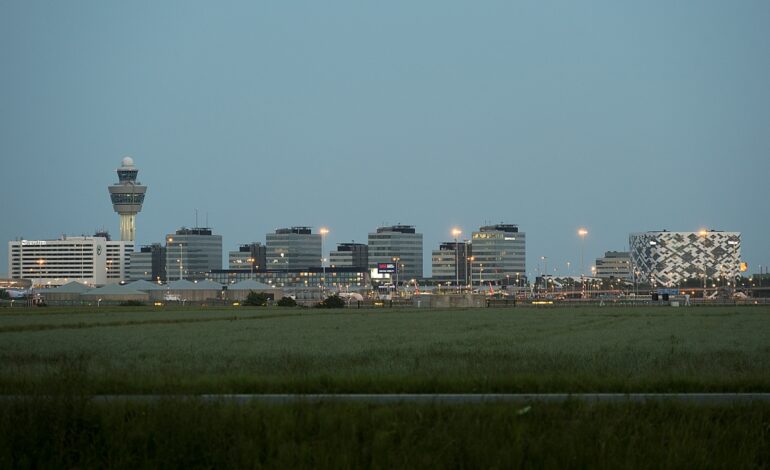 Vliegtuig maakt noodlanding op Schiphol