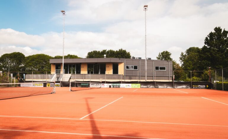 Tennis- en padelclubs vrezen sluiting banen door geluidsnormen
